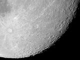 Der Mond im 60mm-Fernrohr